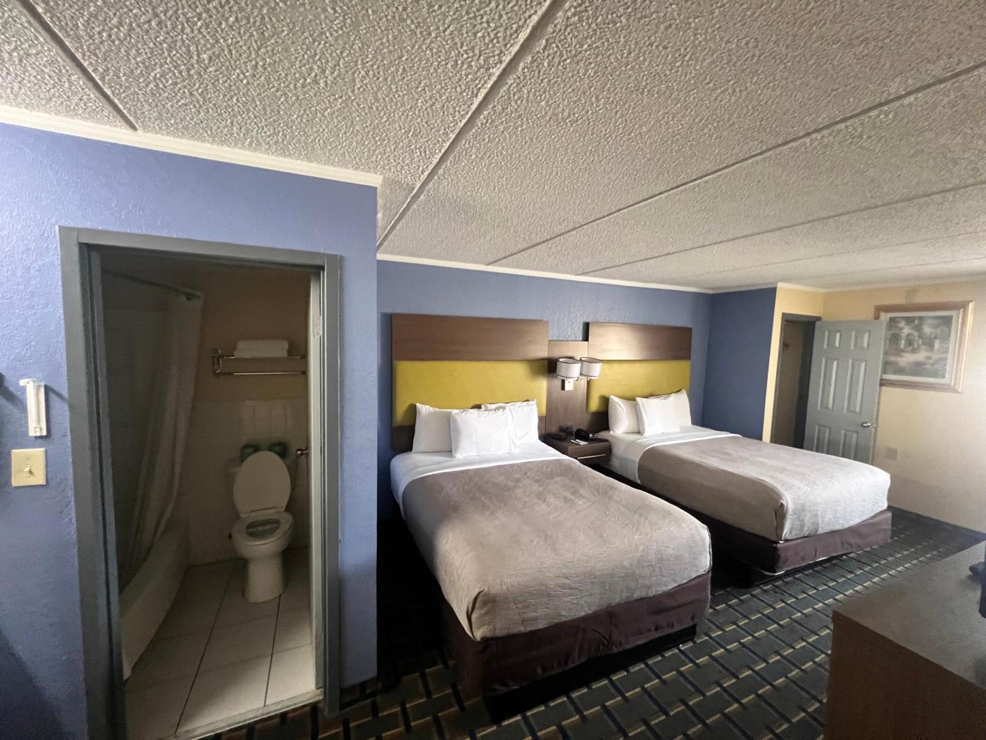 Quality Inn & Suites Near Six Flags East แอตแลนตา ภายนอก รูปภาพ