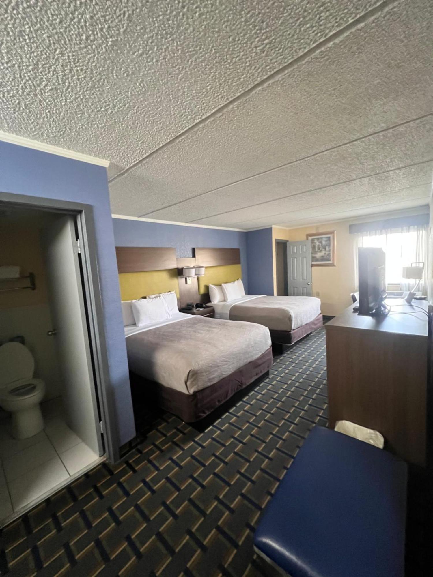 Quality Inn & Suites Near Six Flags East แอตแลนตา ภายนอก รูปภาพ